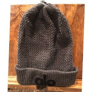 ALO Yoga Beanie